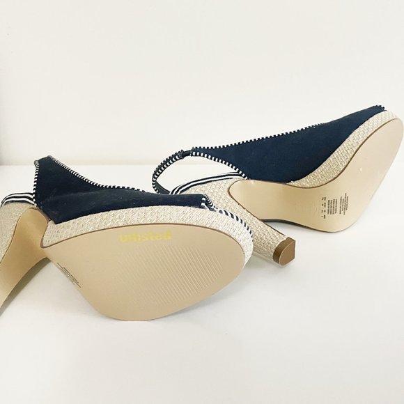 Unlisted | Navy Nautical Heels | 7.5 - Picture 4 of 5